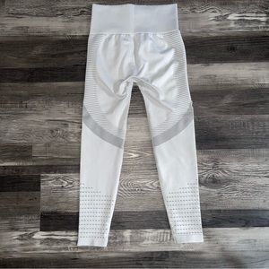 Light grey high waisted leggings